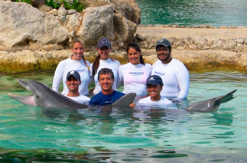 Dolphinaris recibe certificación del global American Humane Conservation