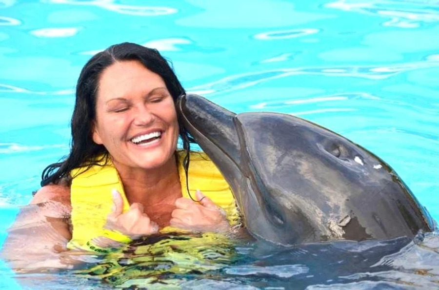 Cuando nadar con delfines se convierte en una pasión