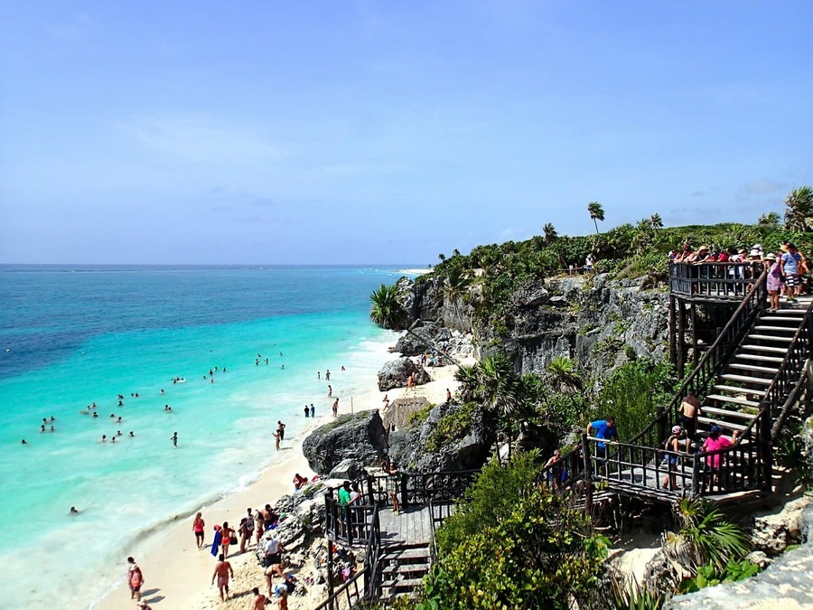 Dolphinaris Tulum nadar con delfines