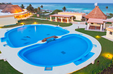 grand bahia principe-tulum-Best Dolphinariums In the Mayan Riviera
